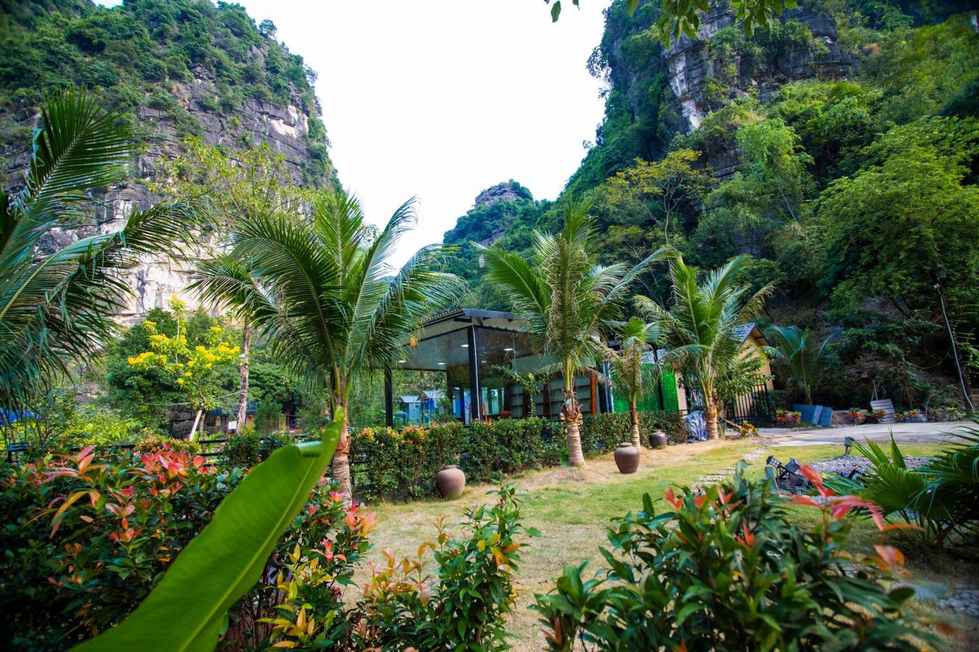 Hoang Minh Mountainside Ниньбинь
